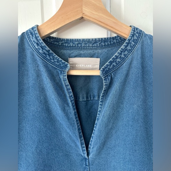 Everlane Splitneck Blue Jean Denim Shift Dress Pockets Size 10 - Picture 3 of 13